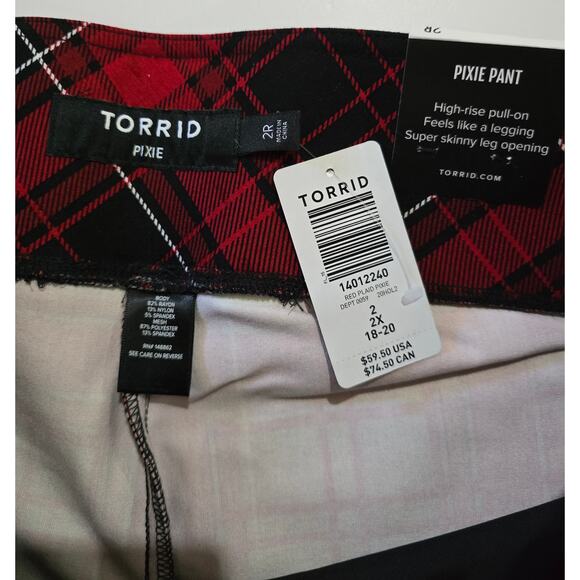 Torrid Women’s Plus Size Red Plaid Pixie Cropped Pants Size 2X NWT - Picture 6 of 9